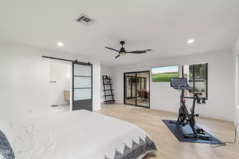 Bedroom - 4639 E Osborn Rd, Phoenix, AZ 85018 photo 2 of 7