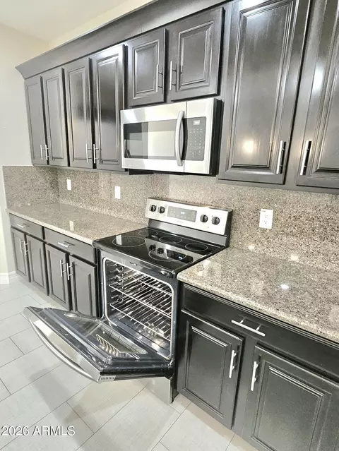 Kitchen - 140 E Bernie Ln, Gilbert, AZ 85295 photo 2 of 5