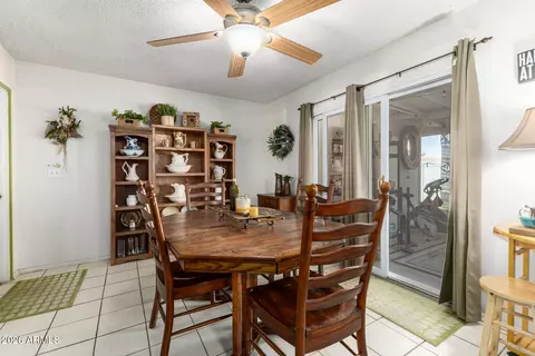 Dining - 1554 W 5th Pl, Tempe, AZ 85281 photo 2 of 2