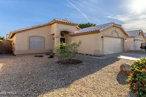 Exterior - 313 E Sherri Dr, Gilbert, AZ 85296 photo 4 of 8
