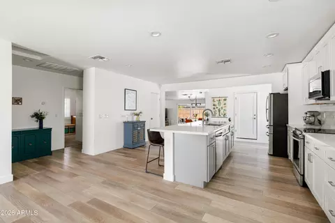 Kitchen - 4401 N 9th Ave, Phoenix, AZ 85013 photo 5 of 5