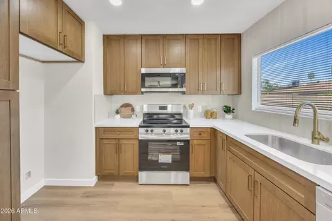 Kitchen - 1743 E Irwin Ave, Mesa, AZ 85204 photo 2 of 4