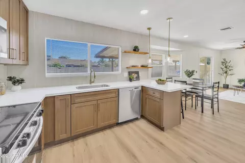 Kitchen - 1743 E Irwin Ave, Mesa, AZ 85204 photo 3 of 4