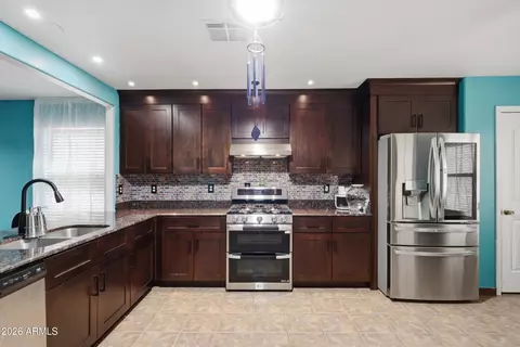 Kitchen - 11450 E Quicksilver Ave, Mesa, AZ 85212 photo 2 of 4