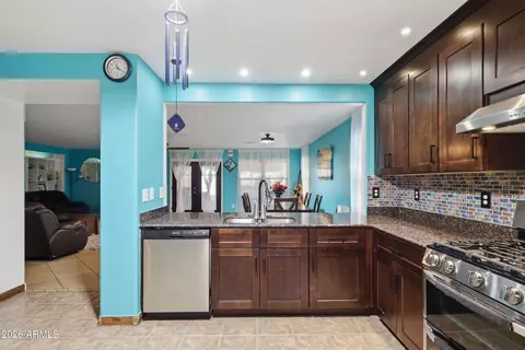 Kitchen - 11450 E Quicksilver Ave, Mesa, AZ 85212 photo 4 of 4