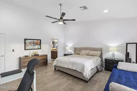 Bedroom - 203 E Saddle Butte St, Apache Junction, AZ 85119 photo 4 of 4