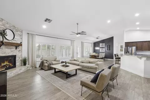 Living - 203 E Saddle Butte St, Apache Junction, AZ 85119 photo 1 of 3