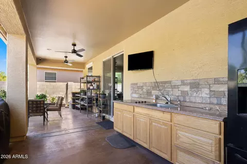 2482 W Arroyo Way, San Tan Valley, AZ 85142