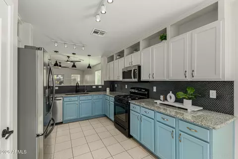 Kitchen - 2177 E Gillcrest Rd, Gilbert, AZ 85298 photo 1 of 2