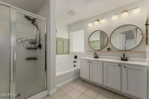 Bath - 2177 E Gillcrest Rd, Gilbert, AZ 85298 photo 1 of 4