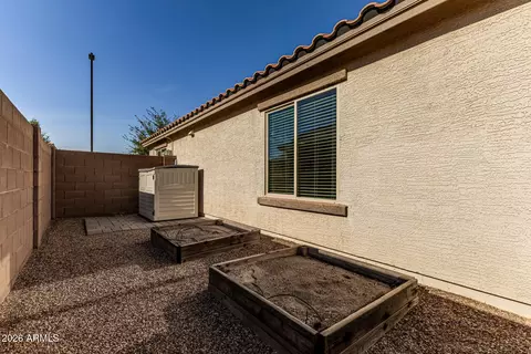 Exterior - 2177 E Gillcrest Rd, Gilbert, AZ 85298 photo 6 of 10