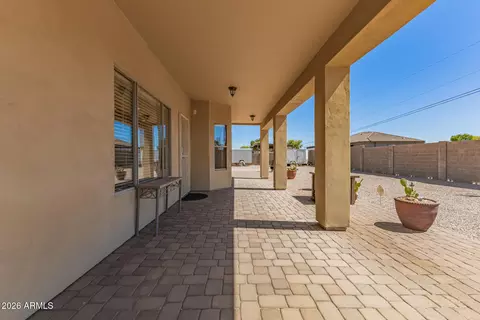 Exterior - 2813 E Cedar Waxwing Dr, Gilbert, AZ 85298 photo 4 of 8