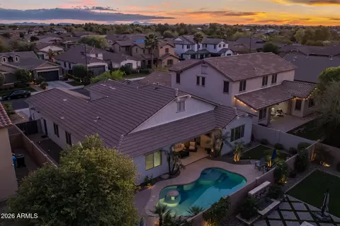 View/Area - 2482 E Plum St, Gilbert, AZ 85298 photo 2 of 4