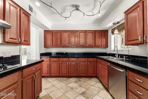 Kitchen - 223 E Concorda Dr, Tempe, AZ 85282 photo 2 of 4