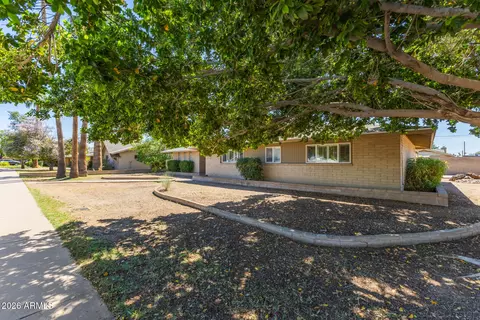 Exterior - 223 E Concorda Dr, Tempe, AZ 85282 photo 3 of 11