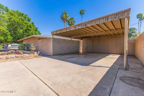 Exterior - 223 E Concorda Dr, Tempe, AZ 85282 photo 4 of 11