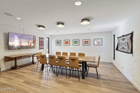 Dining - 114 E San Miguel Ave, Phoenix, AZ 85012 photo 4 of 5