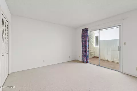 Bedroom - 114 E San Miguel Ave, Phoenix, AZ 85012 photo 1 of 4
