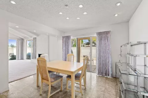 Dining - 114 E San Miguel Ave, Phoenix, AZ 85012 photo 1 of 5