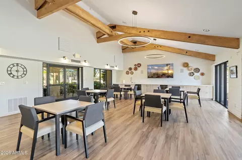Dining - 114 E San Miguel Ave, Phoenix, AZ 85012 photo 5 of 5