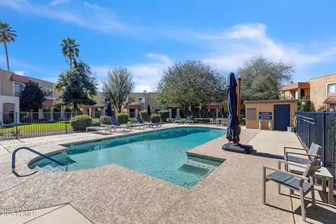 Exterior - 610 E Montebello Ave #41, Phoenix, AZ 85012 photo 1 of 5