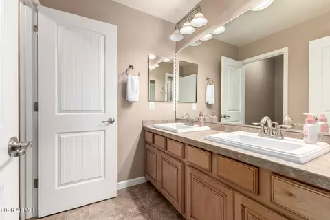 Bath - 535 E Jordan Dr, Gilbert, AZ 85297 photo 3 of 4