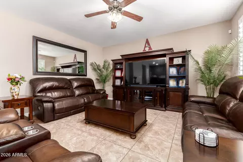 Living - 535 E Jordan Dr, Gilbert, AZ 85297 photo 1 of 1
