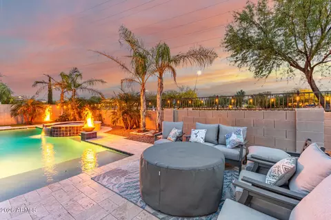 Exterior - 535 E Jordan Dr, Gilbert, AZ 85297 photo 8 of 18