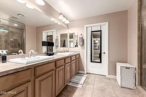 Bath - 535 E Jordan Dr, Gilbert, AZ 85297 photo 1 of 4
