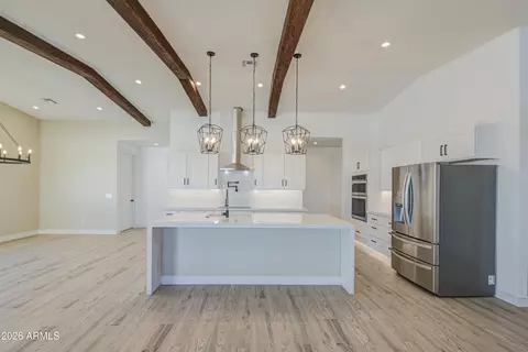 Kitchen - 2645 E Fairmount Ave, Phoenix, AZ 85016 photo 8 of 10