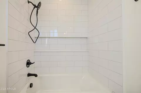 Bath - 2645 E Fairmount Ave, Phoenix, AZ 85016 photo 8 of 14