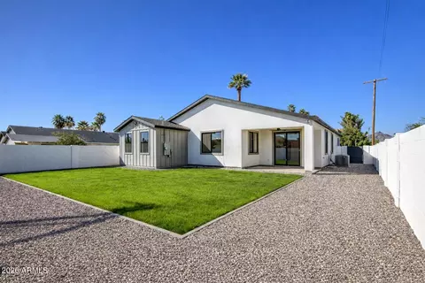 Exterior - 2645 E Fairmount Ave, Phoenix, AZ 85016 photo 7 of 13