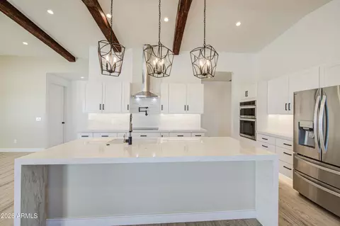 Kitchen - 2645 E Fairmount Ave, Phoenix, AZ 85016 photo 4 of 10