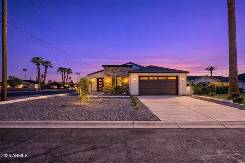 Exterior - 2645 E Fairmount Ave, Phoenix, AZ 85016 photo 2 of 13