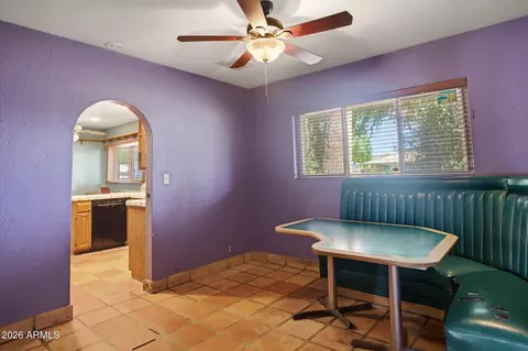 Dining - 8324 N 8th Ave, Phoenix, AZ 85021 photo 2 of 2