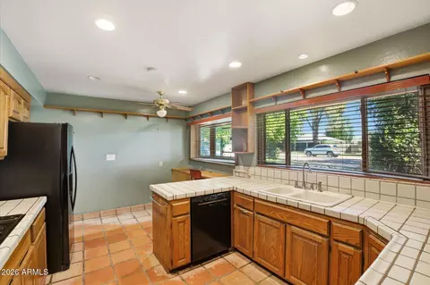 Kitchen - 8324 N 8th Ave, Phoenix, AZ 85021 photo 2 of 2