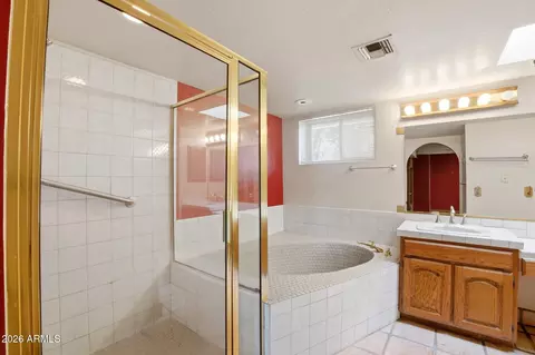 Bath - 8324 N 8th Ave, Phoenix, AZ 85021 photo 1 of 4