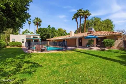 Exterior - 8324 N 8th Ave, Phoenix, AZ 85021 photo 4 of 8