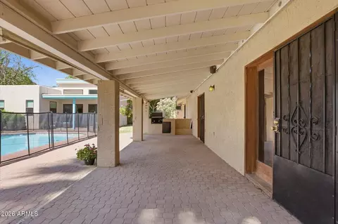 Exterior - 8324 N 8th Ave, Phoenix, AZ 85021 photo 5 of 8