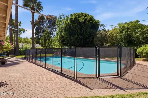 Exterior - 8324 N 8th Ave, Phoenix, AZ 85021 photo 7 of 8
