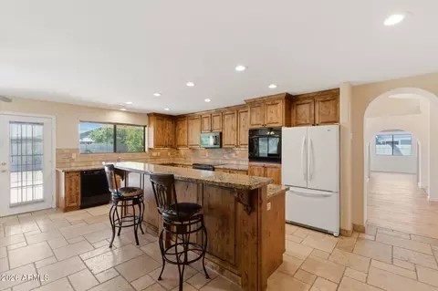 801 E Aire Libre Ave, Phoenix, AZ 85022 photo 11