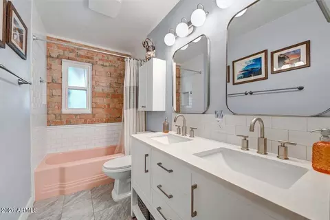 Bath - 5641 N 8th Dr, Phoenix, AZ 85013 photo 3 of 3