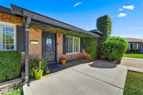 5641 N 8th Dr, Phoenix, AZ 85013