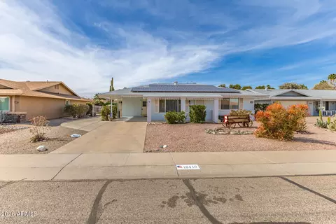18410 N 94th Ave, Sun City, AZ 85373