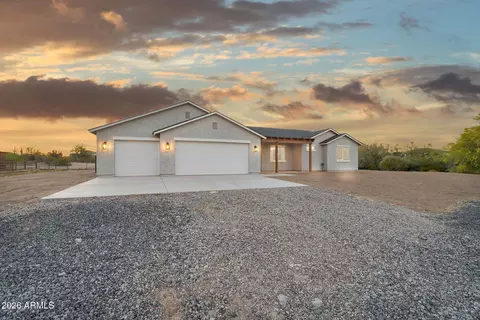 4063 W Moon Dust Trl, San Tan Valley, AZ 85142
