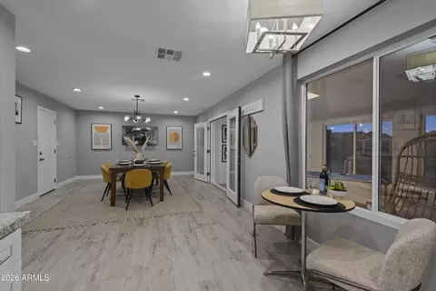 Dining - 3122 E Sierra St, Phoenix, AZ 85028 photo 4 of 4