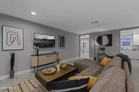 Living - 3122 E Sierra St, Phoenix, AZ 85028 photo 1 of 3