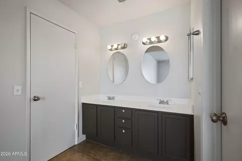 Bath - 8652 W Heatherbrae Dr, Phoenix, AZ 85037 photo 2 of 5