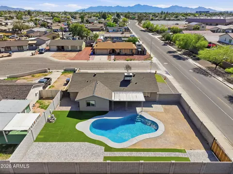 View/Area - 8652 W Heatherbrae Dr, Phoenix, AZ 85037 photo 6 of 8