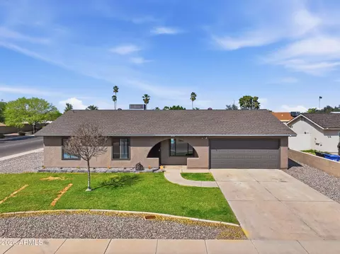 Exterior - 8652 W Heatherbrae Dr, Phoenix, AZ 85037 photo 5 of 6
